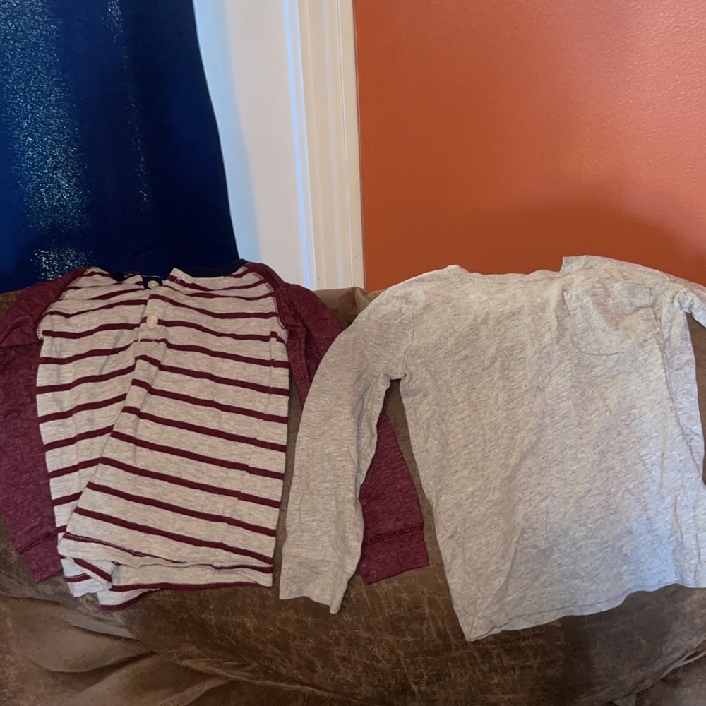 Long sleeve tees